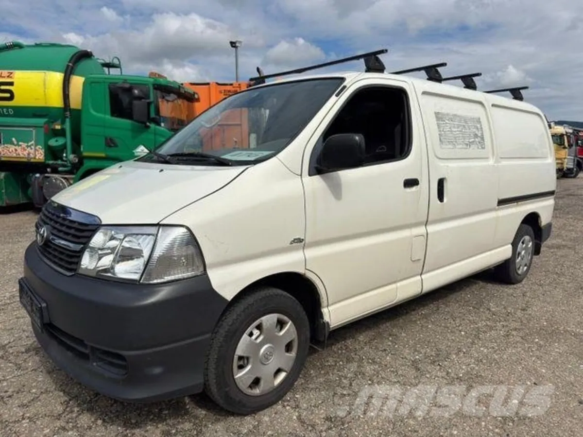We want your hiace van!! - Image 1