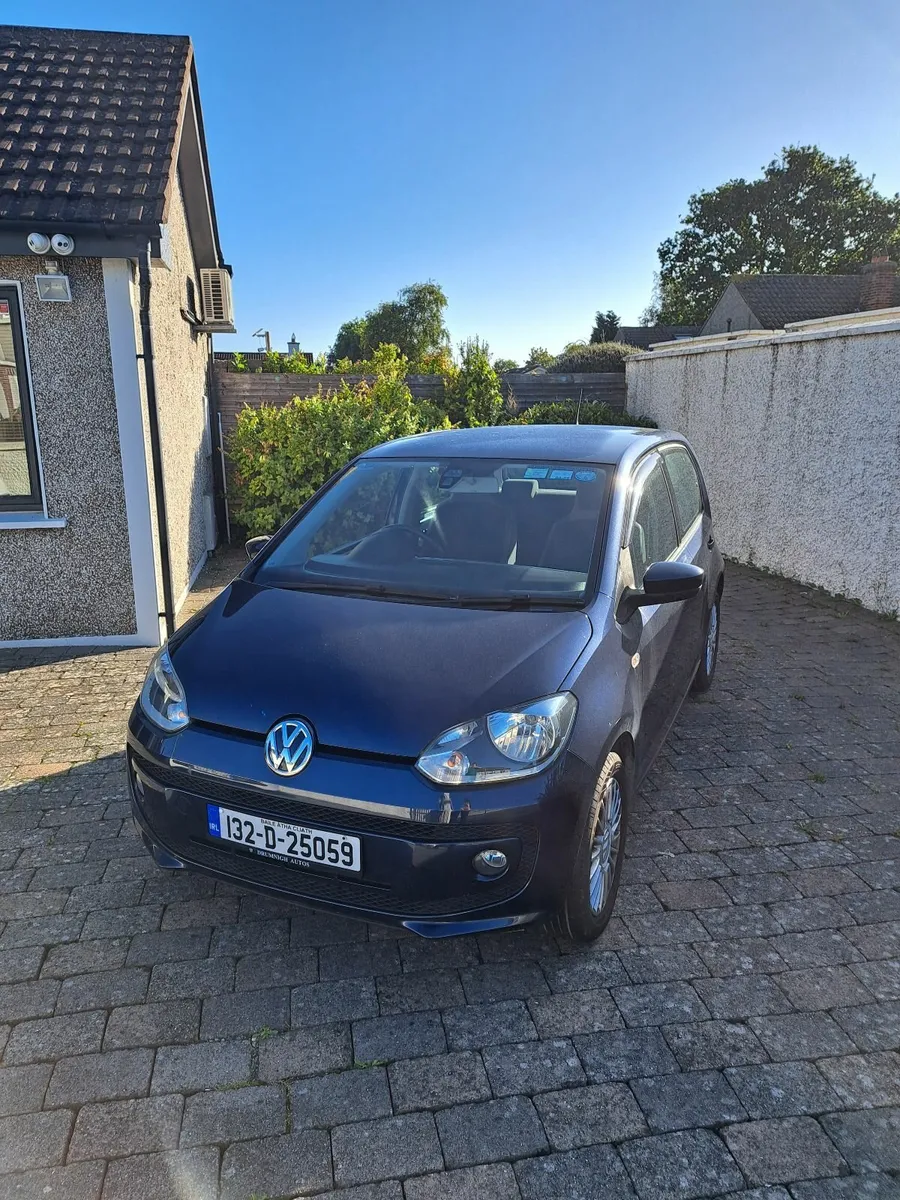 Volkswagen up! 2013 - Image 1