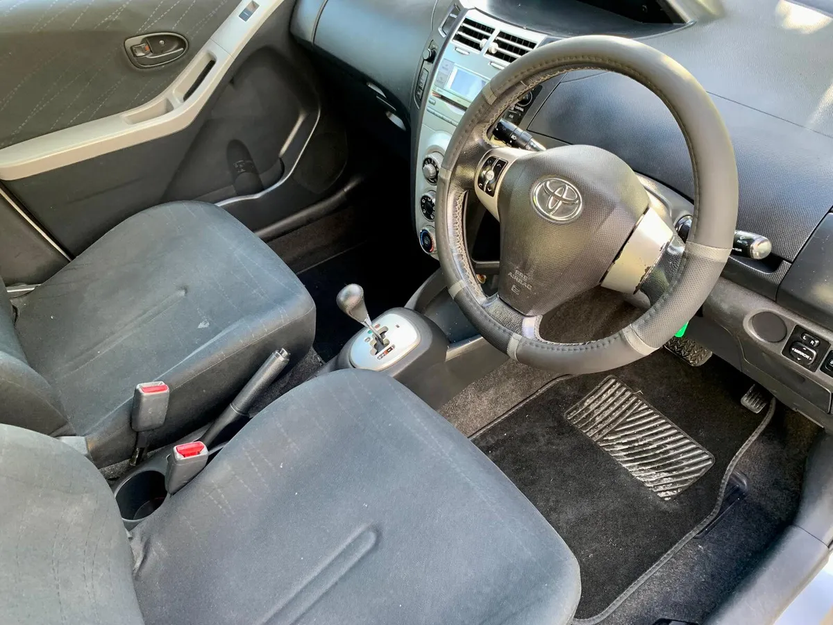 Toyota Yaris 2007 Automatic 1.0Petrol new nct 9/26 - Image 3