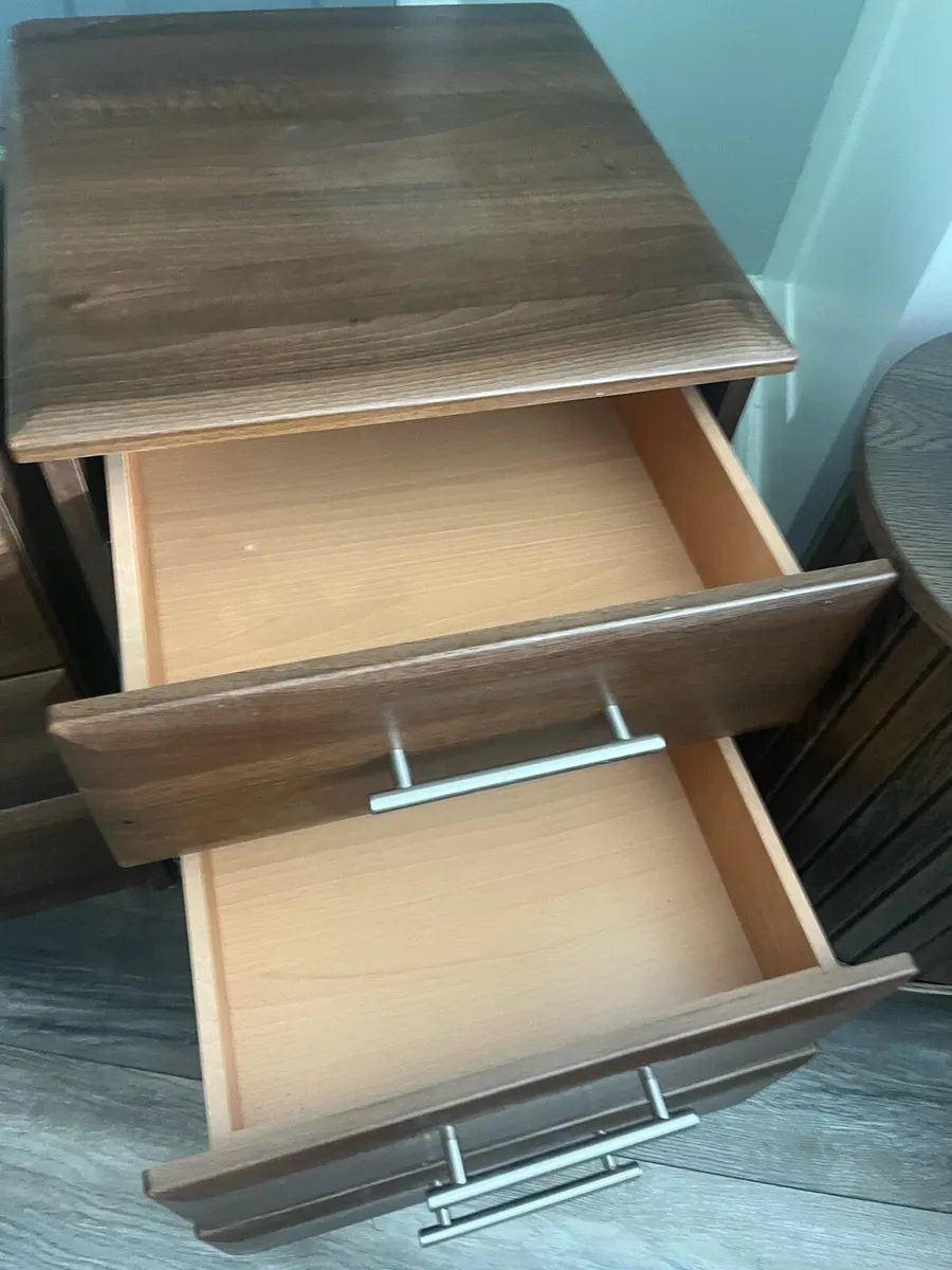 Lockers X 2 - Image 2