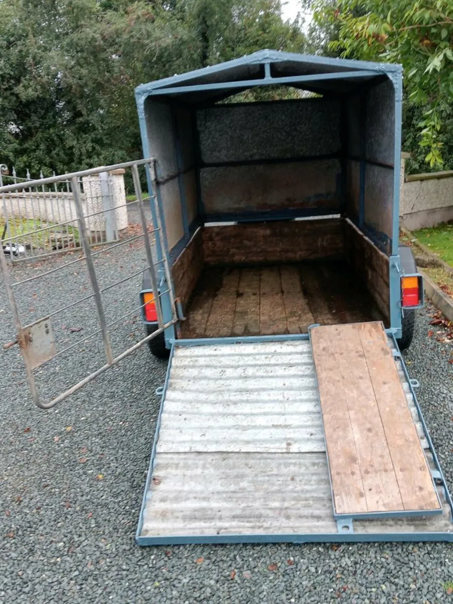 TRAILER - Image 1