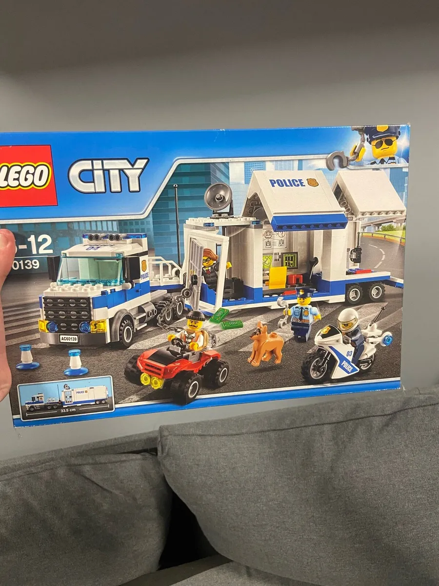 Lego police truck - Image 1