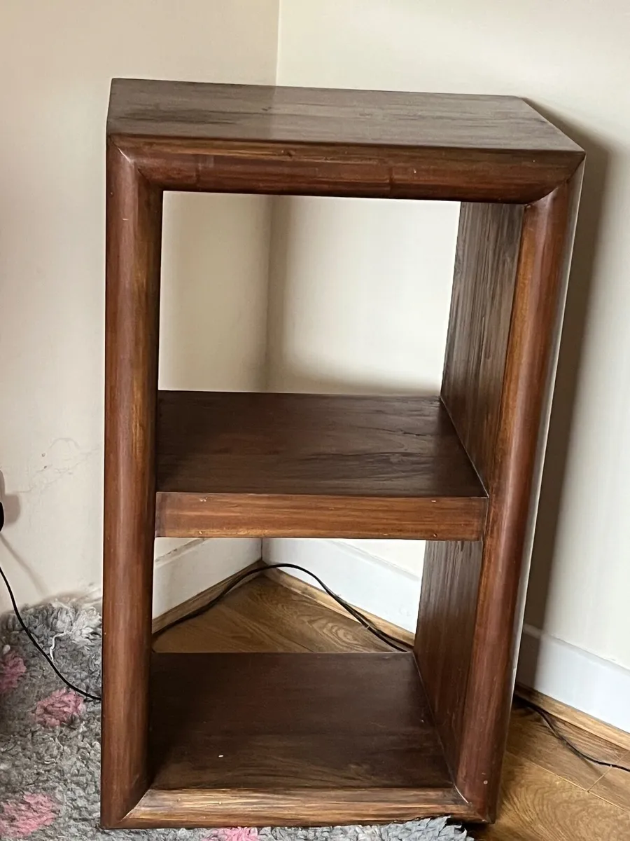 Tv Stand and matching shelve unit - Image 3
