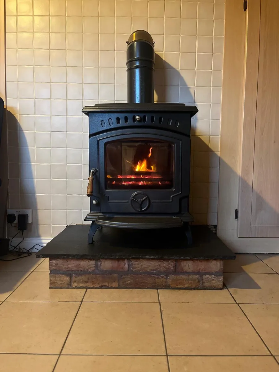 Solid fuel stove - Image 2