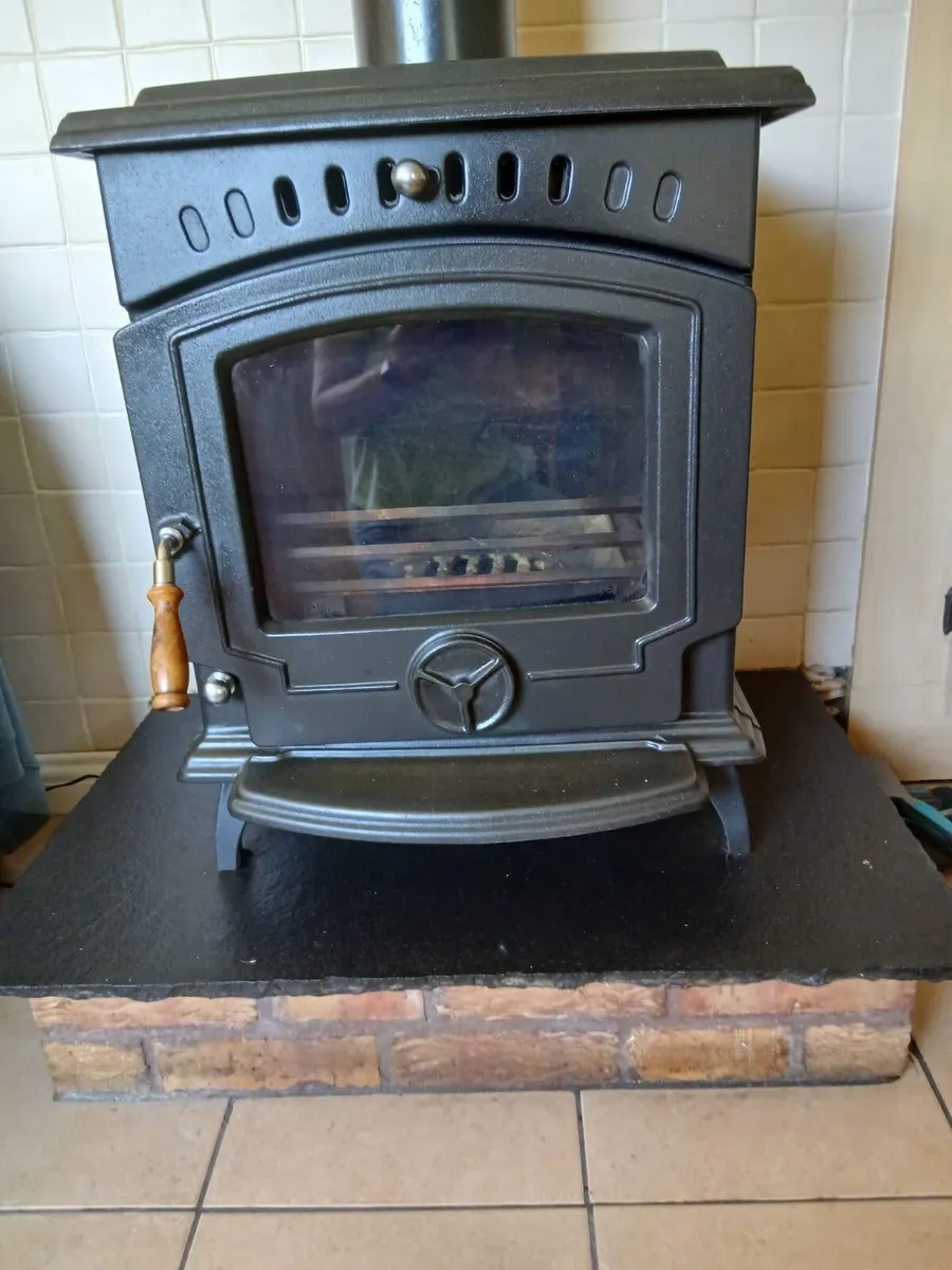 Solid fuel stove - Image 4