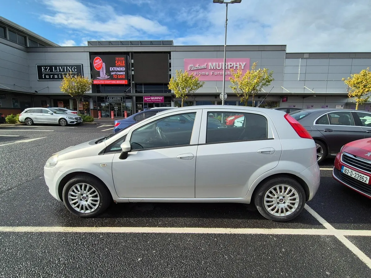 Fiat Punto 2012 1.2 Petrol NCT 02/26 Tax 07/26 - Image 2
