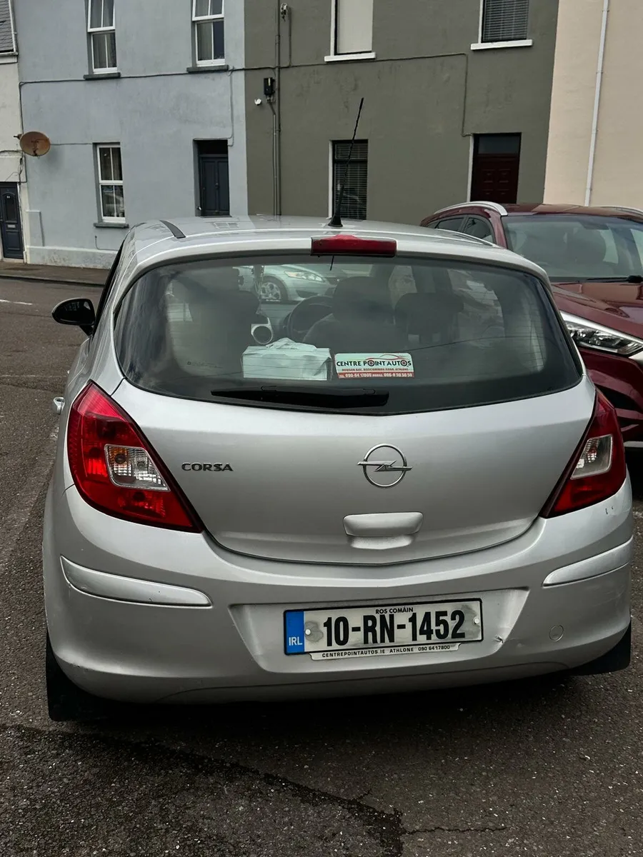 Opel corsa 1.0L 2010 - Image 2