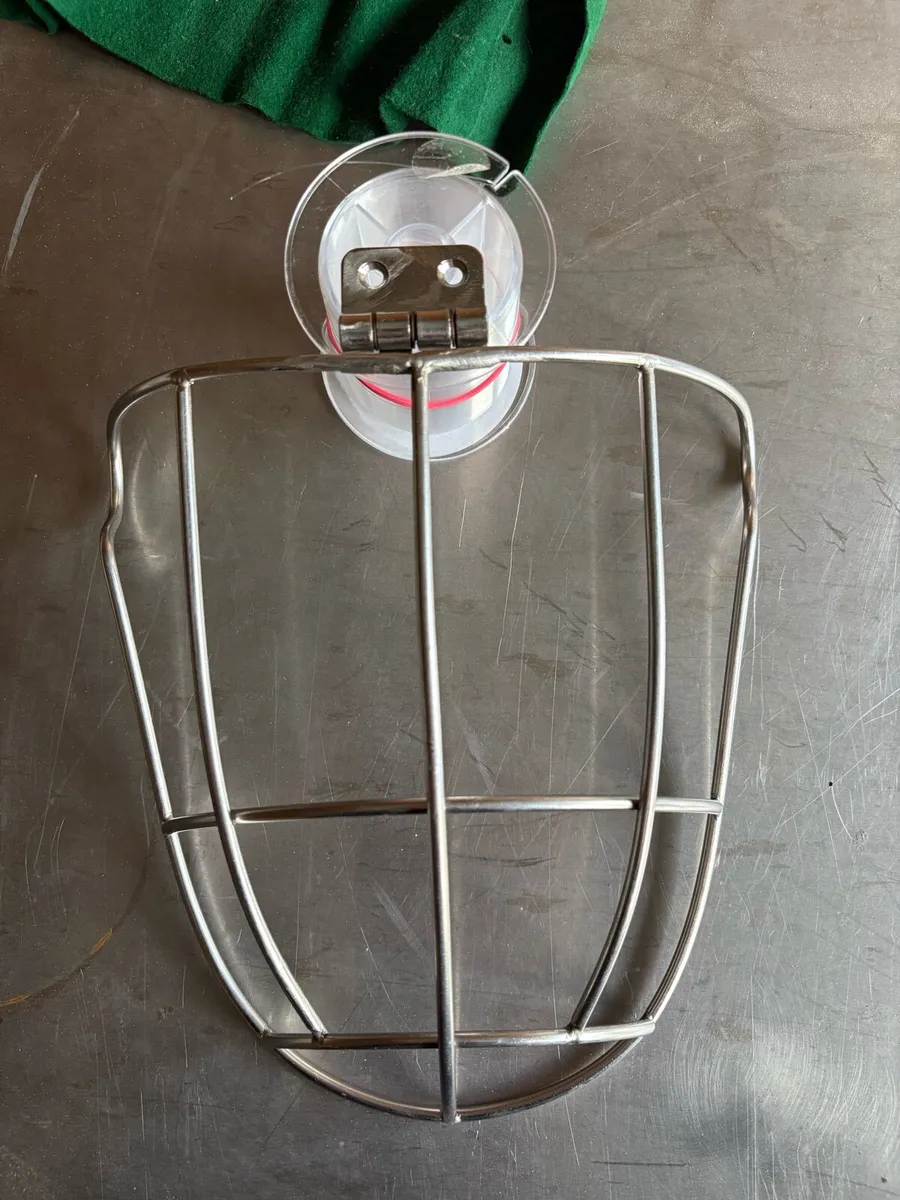 Kilkenny faceguard - Image 1