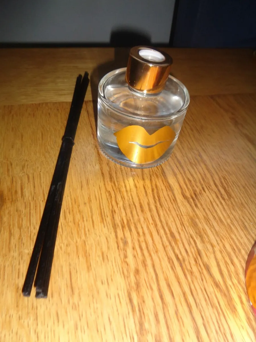 Love Always Fizz & Bubbles Prosecco Reed Diffuser - Image 4