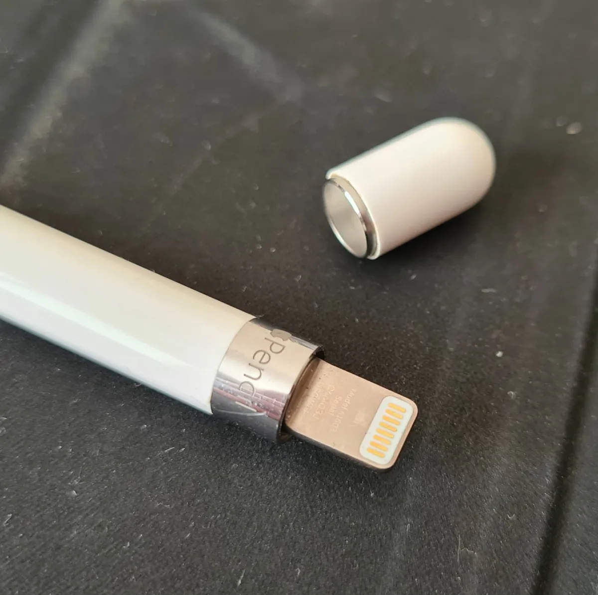 iPad Pro 256 GB (9.7-inch, Wi-Fi + Cellular) - Image 4