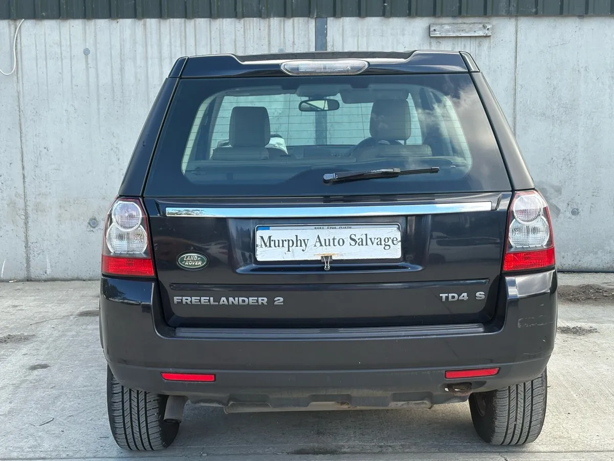 2011 Land Rover Freelander parts - Image 3