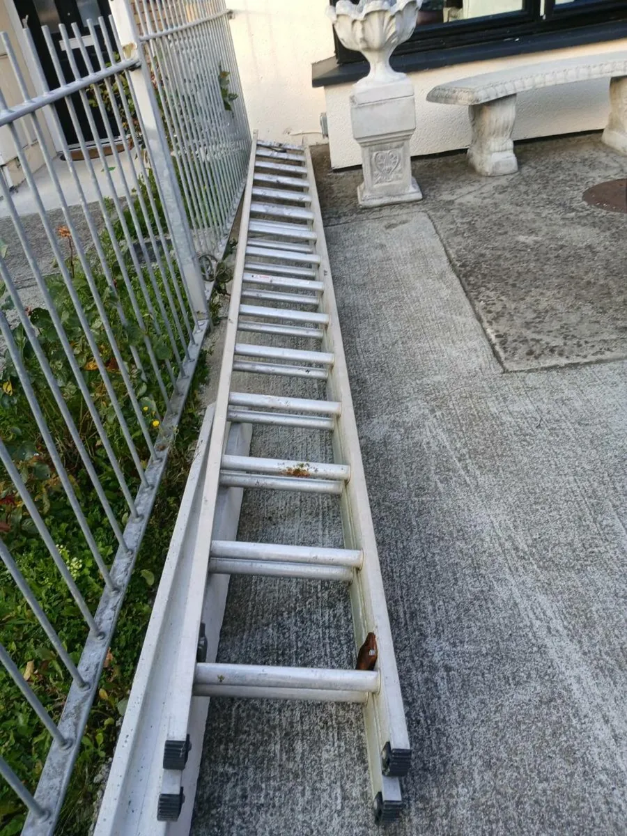 Double ladders x14 rungs - Image 2