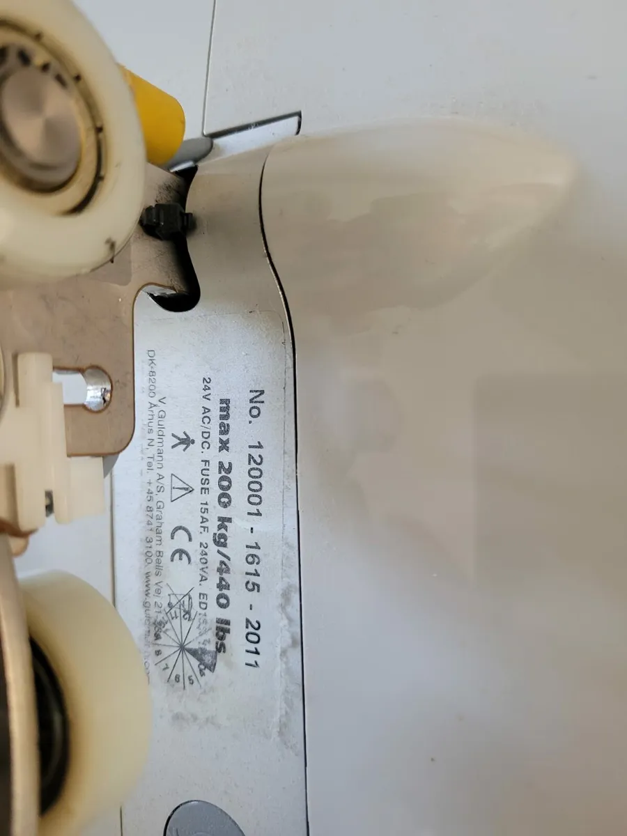 Guldmann hoists - Image 2