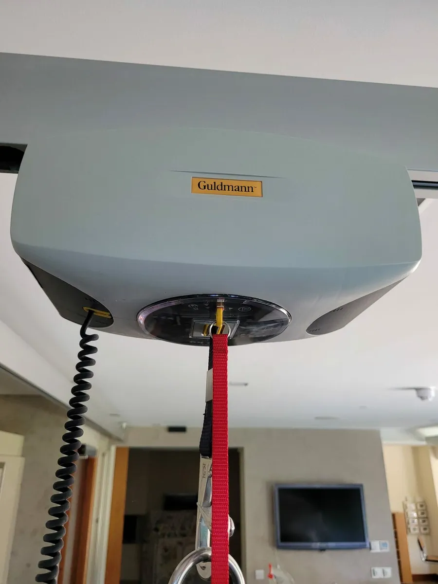 Guldmann hoists - Image 1