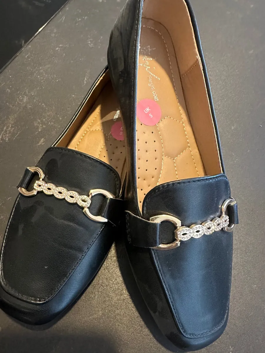 Shoes - Image 3