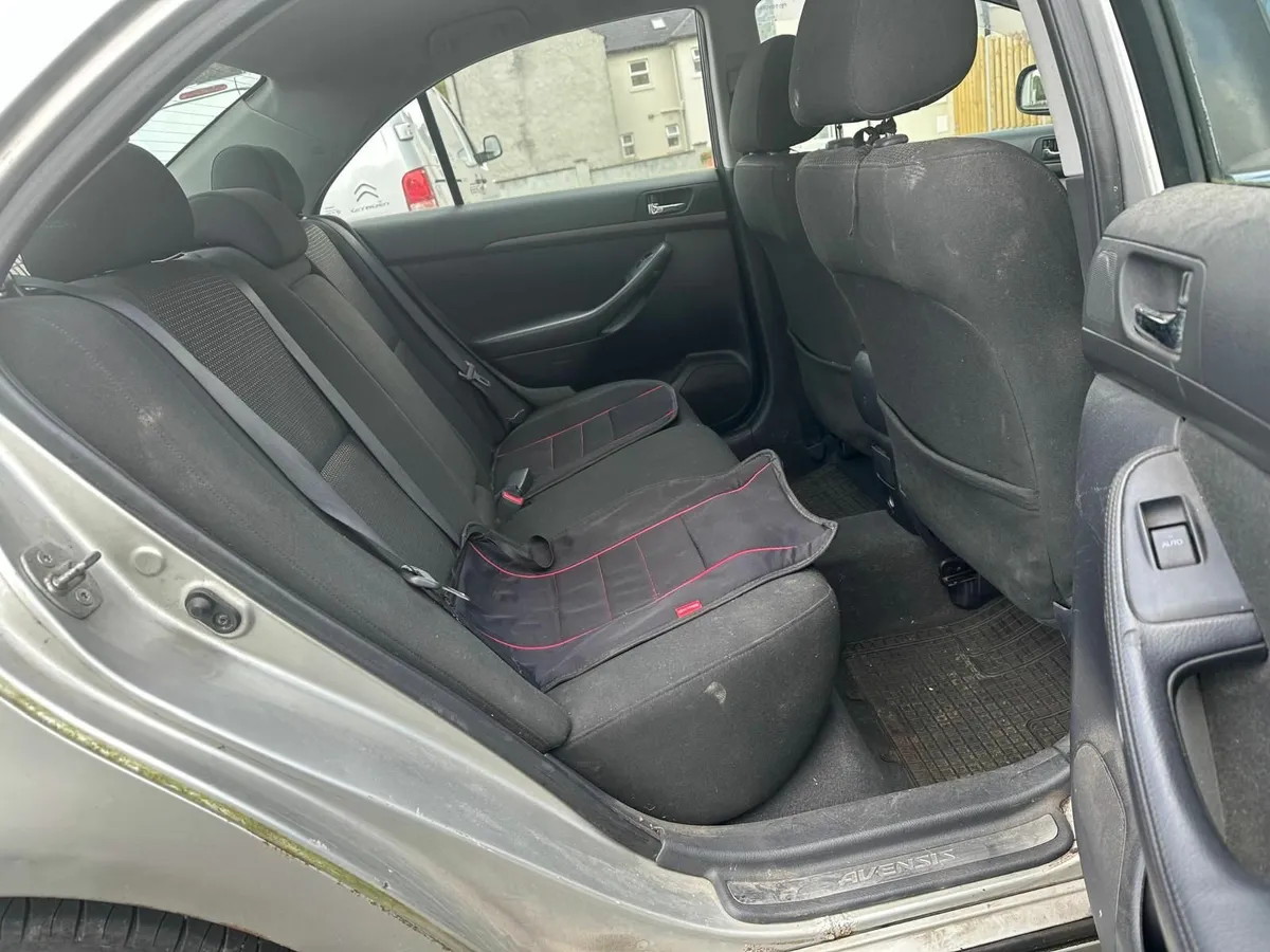 Toyota Avensis 2005 - Image 4