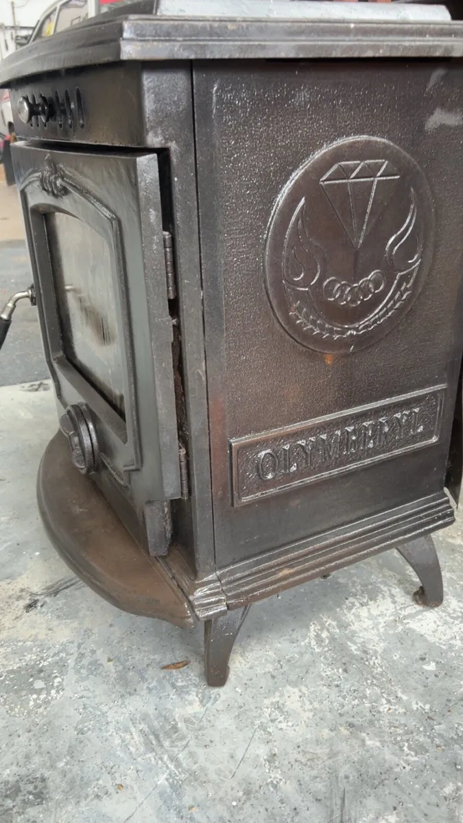 Stove - Image 1