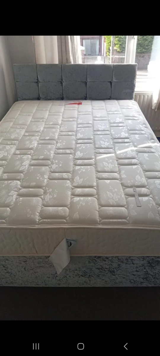 Double bed with storage - Image 2