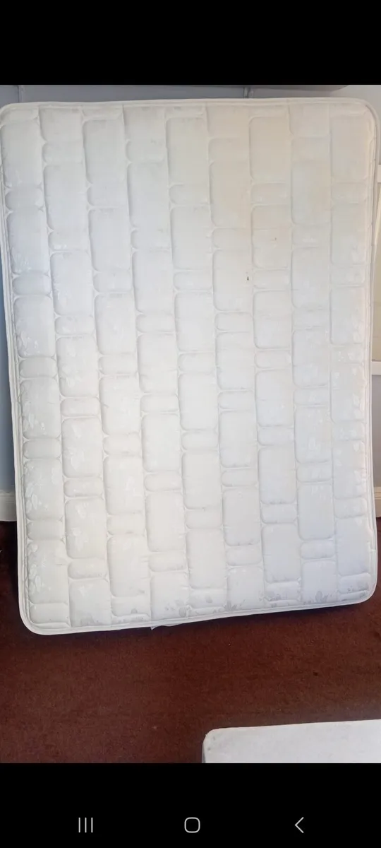 Double bed with storage - Image 3