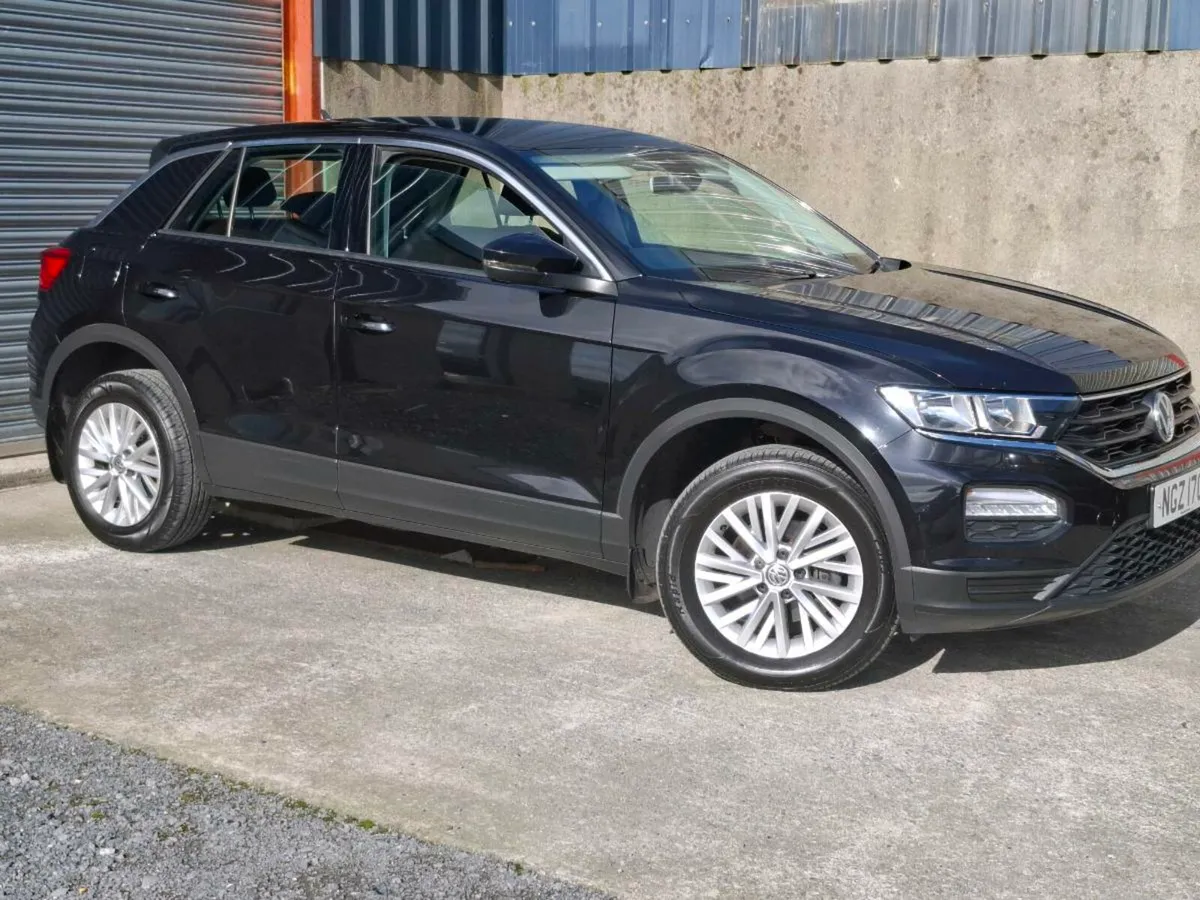 2019 VOLKSWAGEN T-ROC 1.6TDI LOW MILES - Image 2