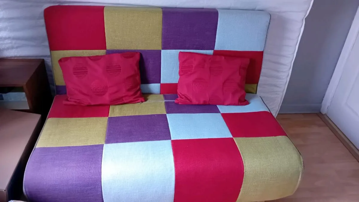 Double size sofa bed and mattress - Image 1