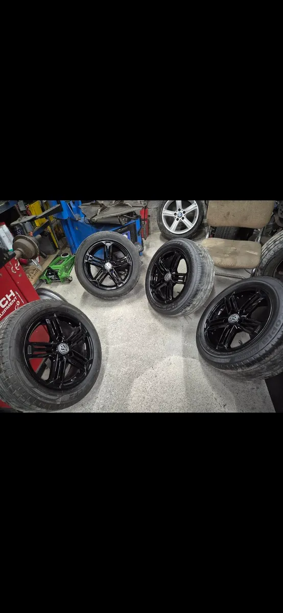 Selection of wheels and tyres - Image 1