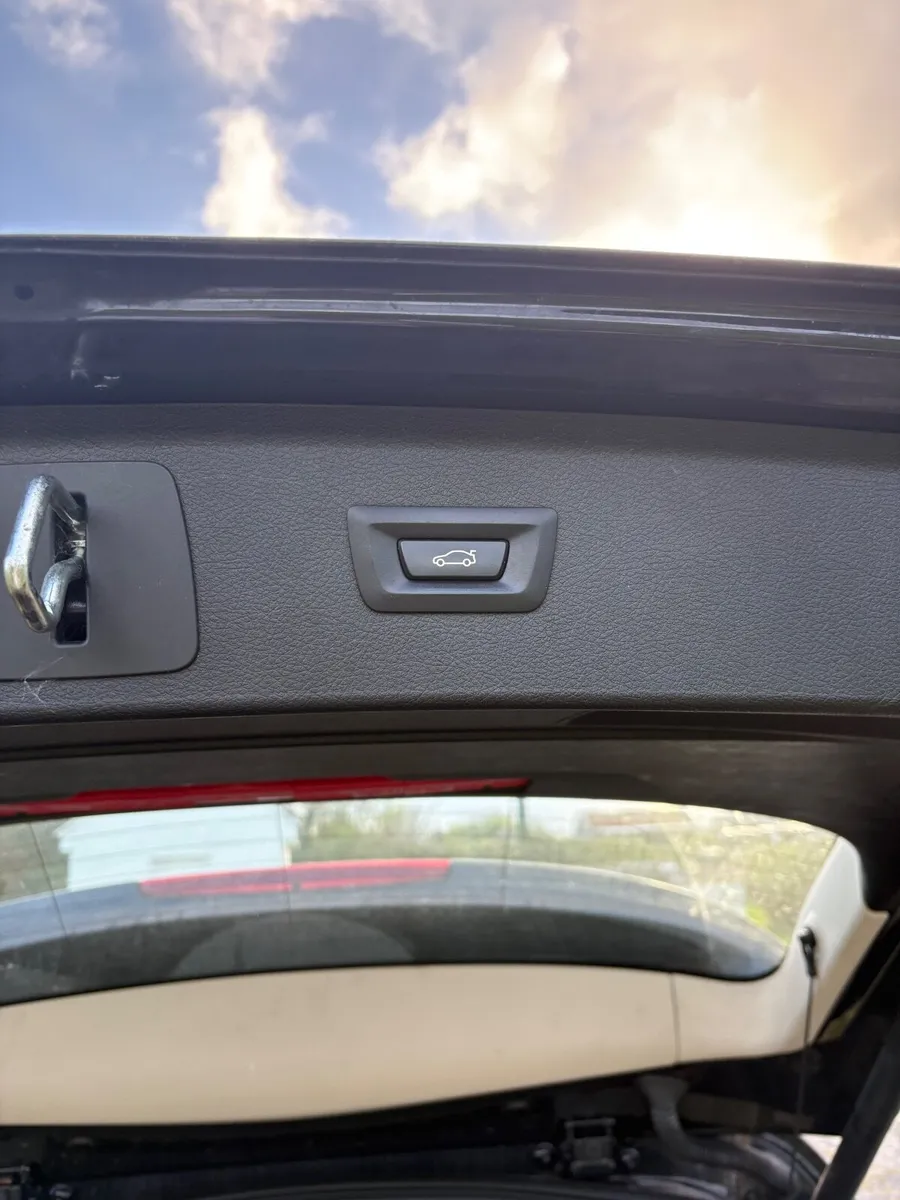 BMW 2-Series automatic - Image 2