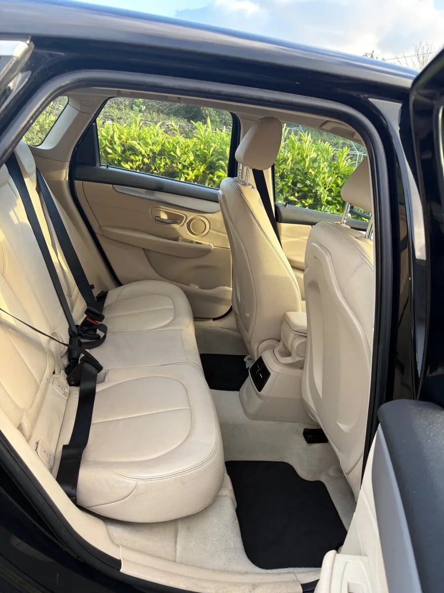BMW 2-Series automatic - Image 3