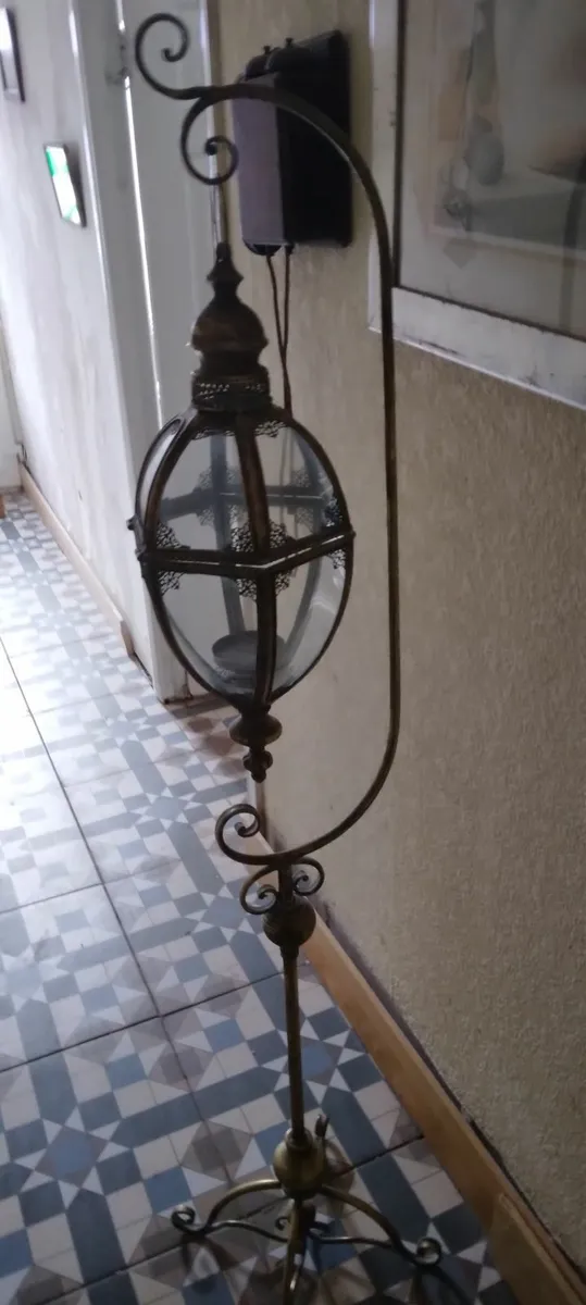 Beautifull glass light case - Image 1