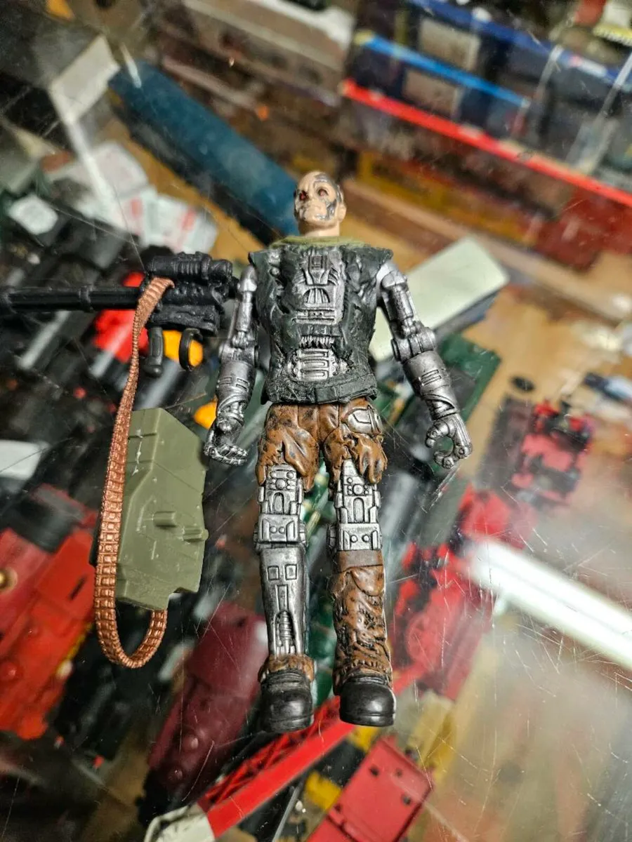 Terminator Figure - Image 2