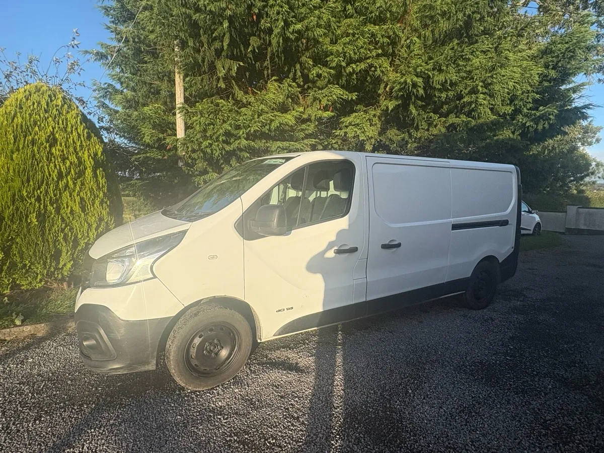 Renault trafic 2015 - Image 3