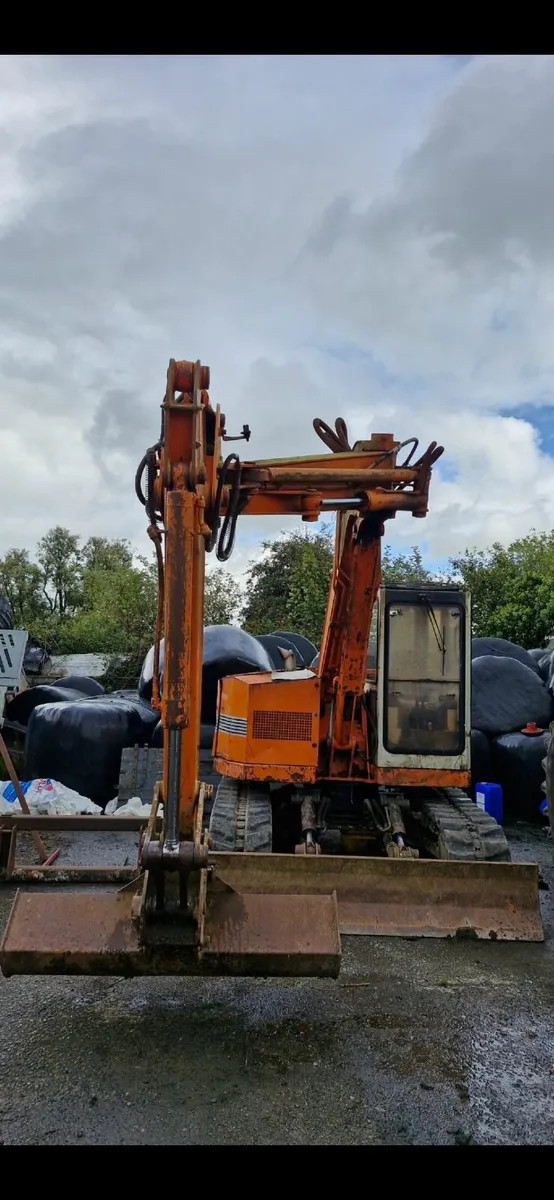 Hitachi EX60 Landy - Image 1