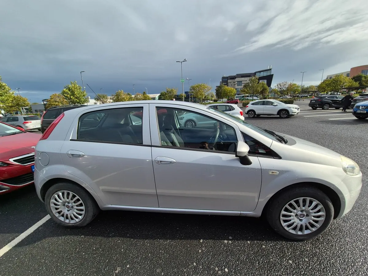 Fiat Punto 2012 1.2 Petrol NCT 02/26 Tax 07/26 - Image 4