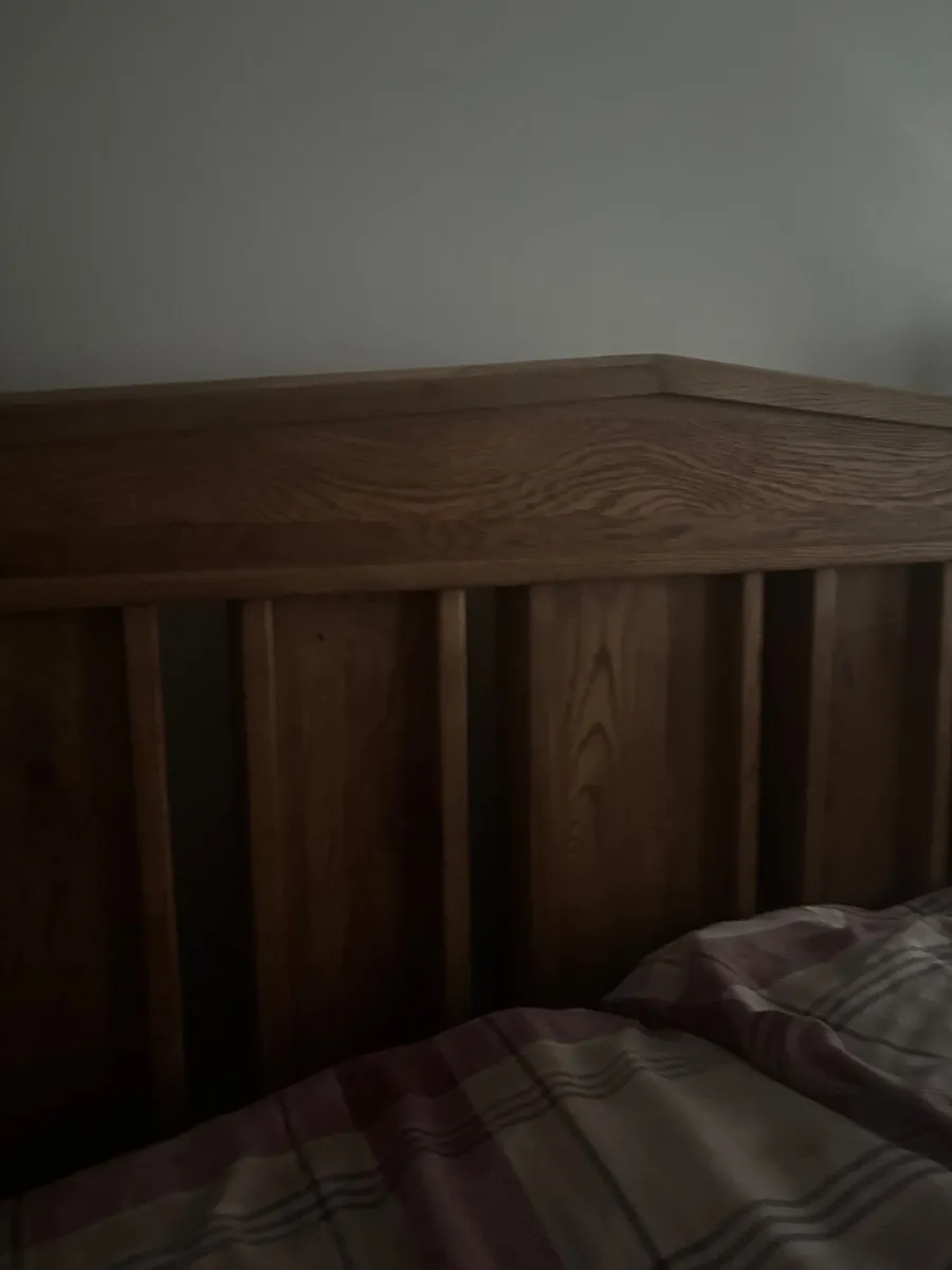 King size solid wood bed - Image 3