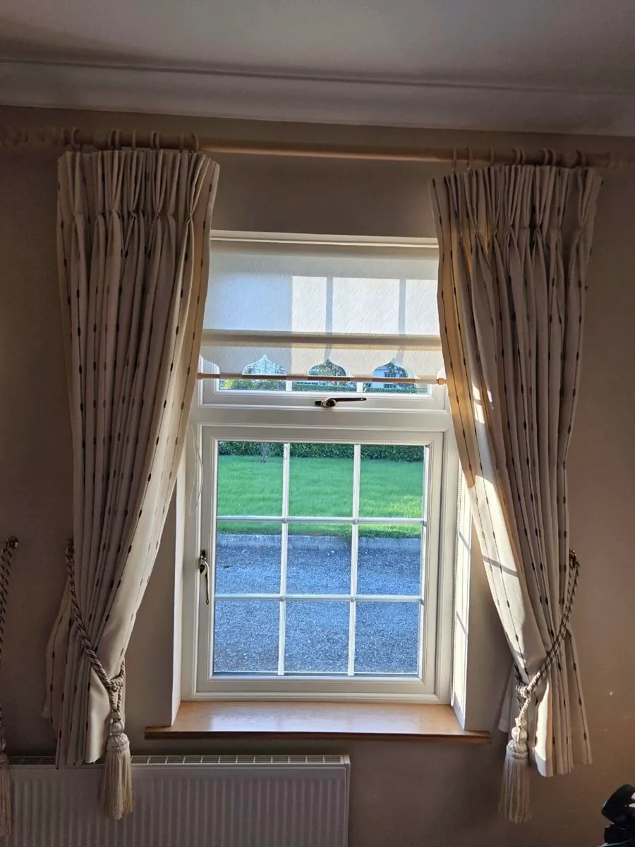 Curtains - Image 3