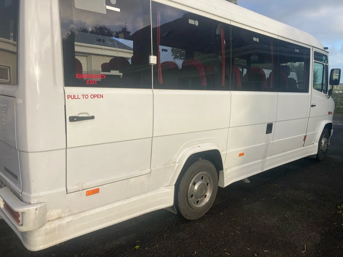 Mercedes vario 2006 - Image 4