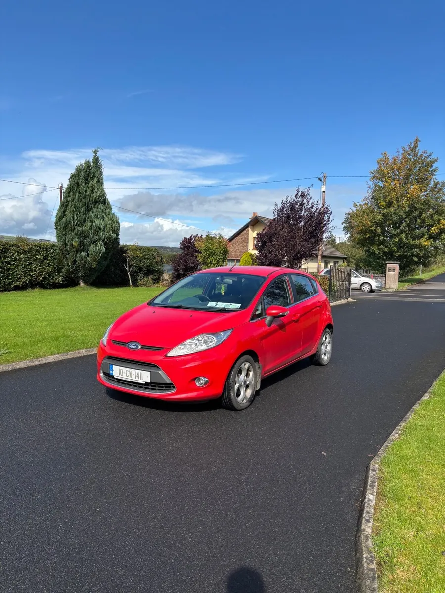 Ford Fiesta 2010 - Image 4
