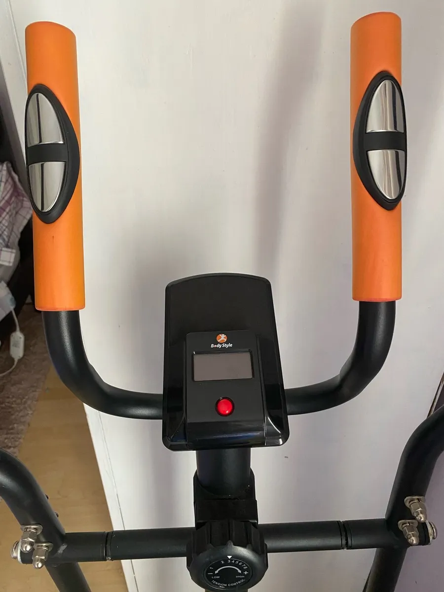 Elliptical trainer - Image 1