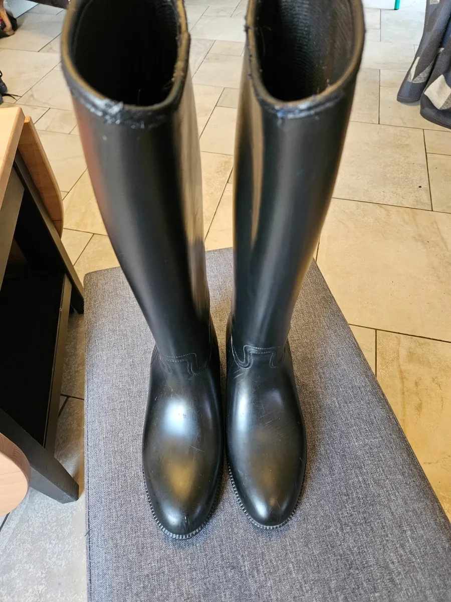 Horse riding boots - Image 1