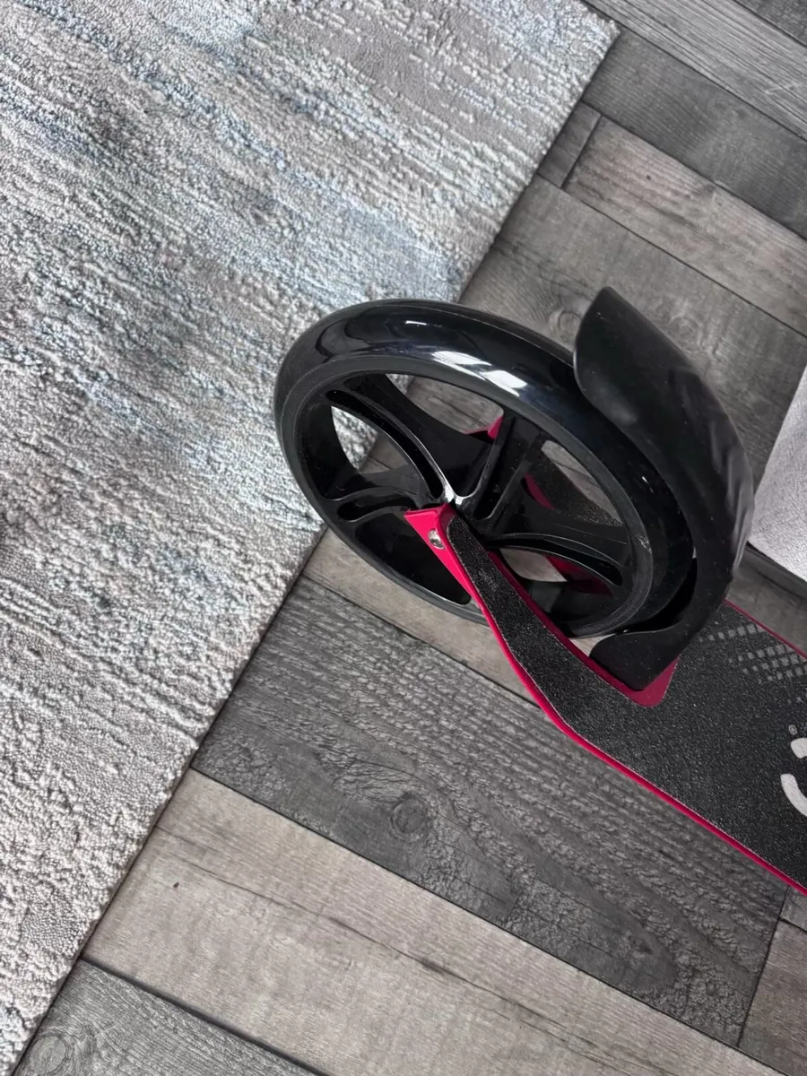 Scooter - Image 3