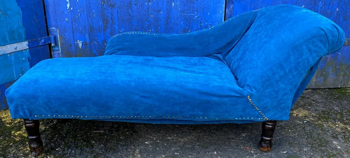 Chaise Longue - Image 1