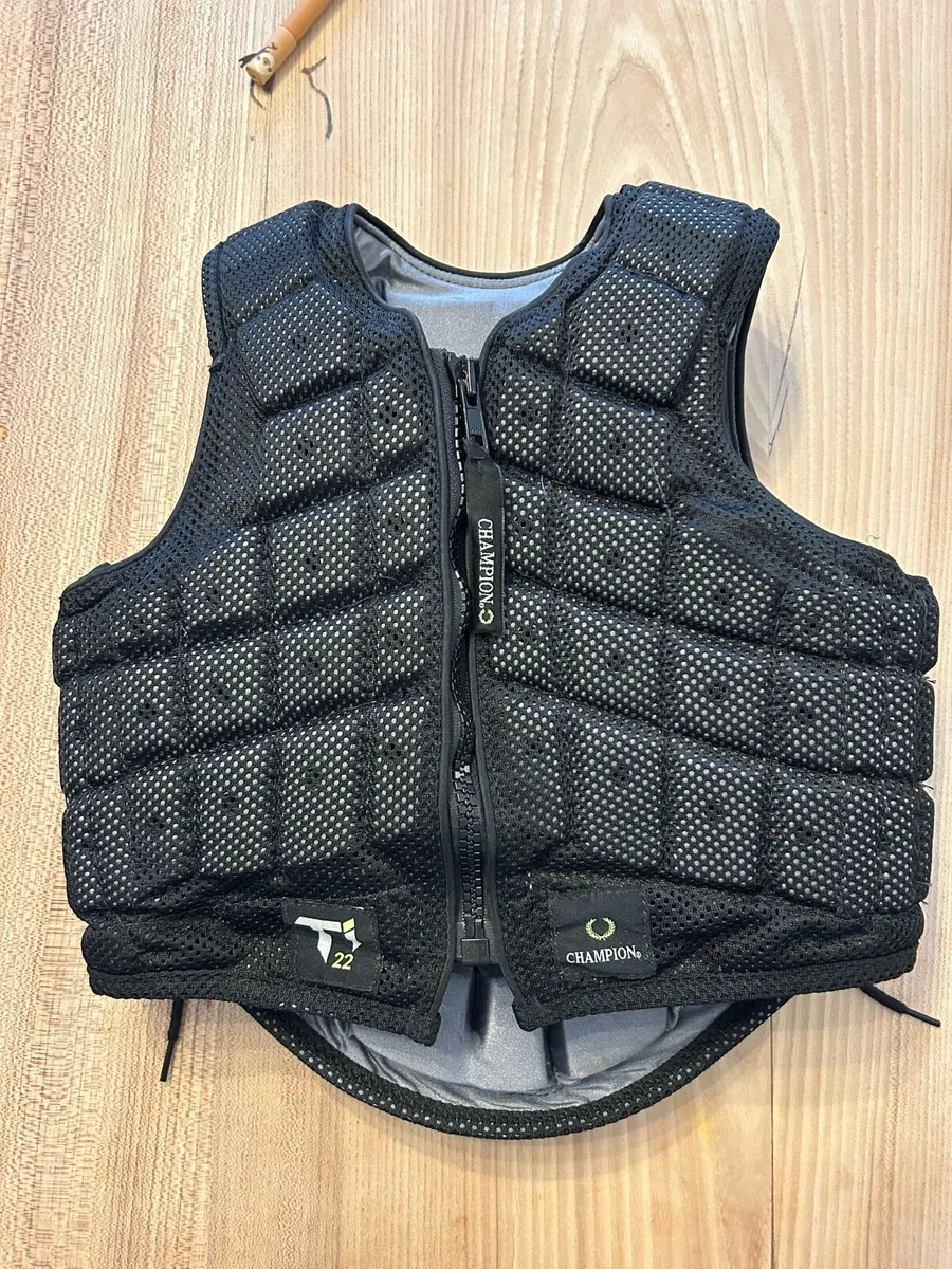 Champion back protector child size xsc - Image 1