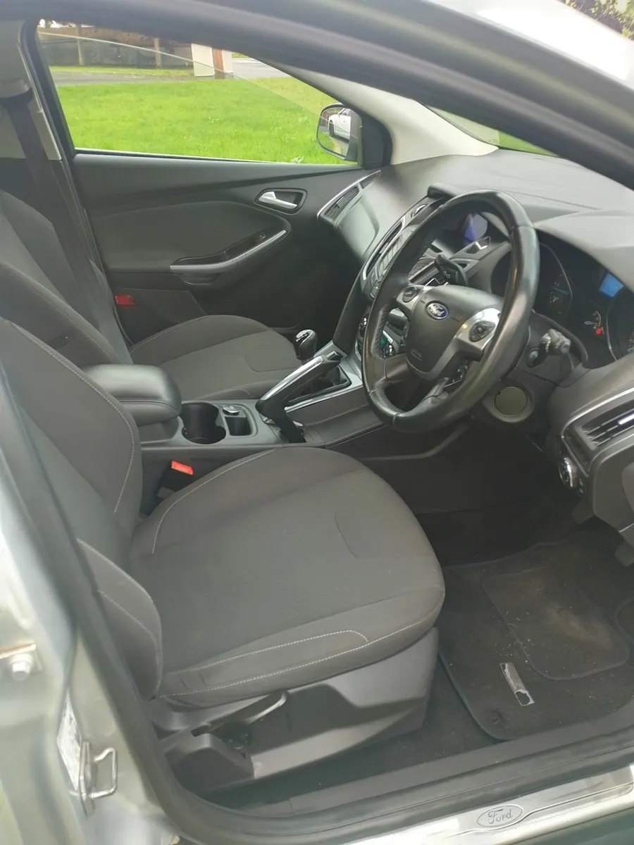 Ford Focus 2012 - Image 3