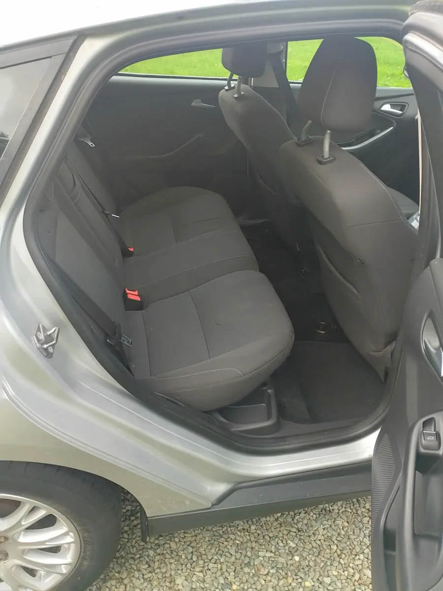 Ford Focus 2012 - Image 4