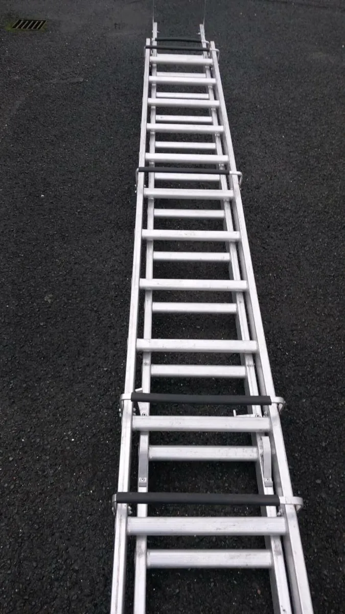 Roof ladder roofing - Image 2