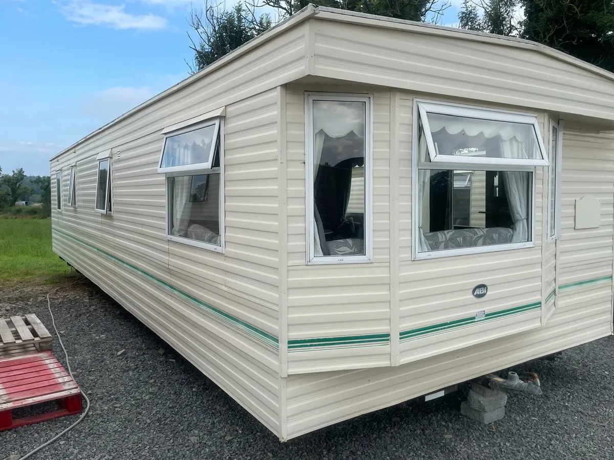 Caravan - Image 2