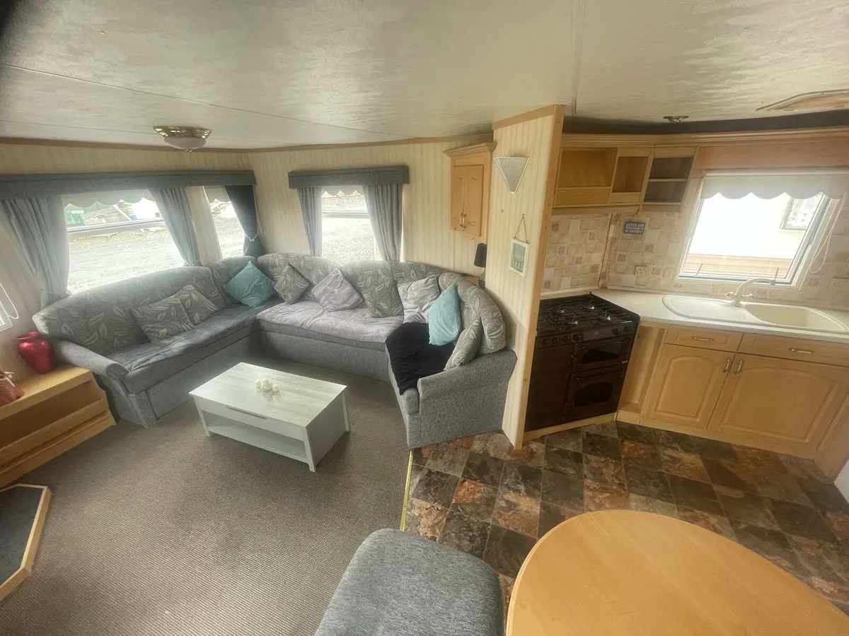 Caravan - Image 4