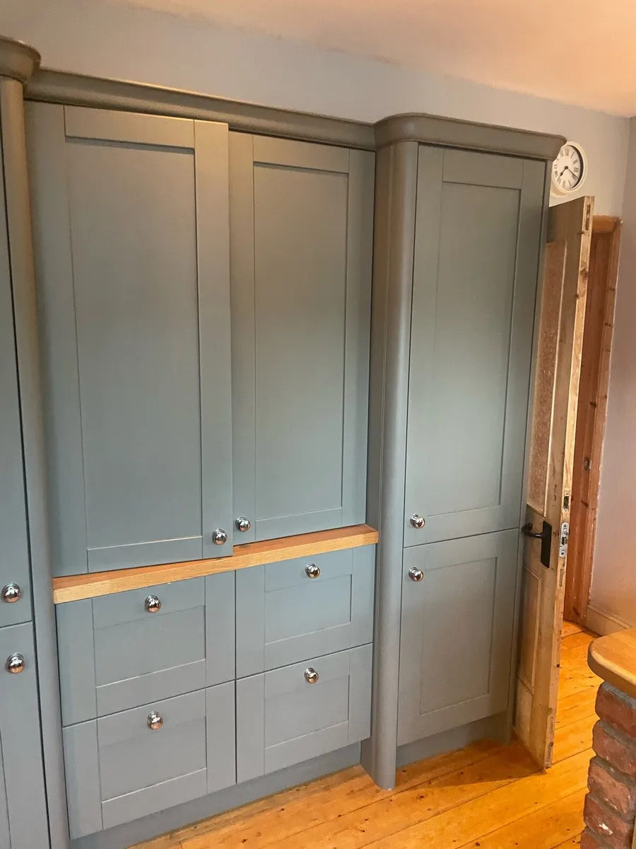 Free standing kitchen cabinet - Image 4