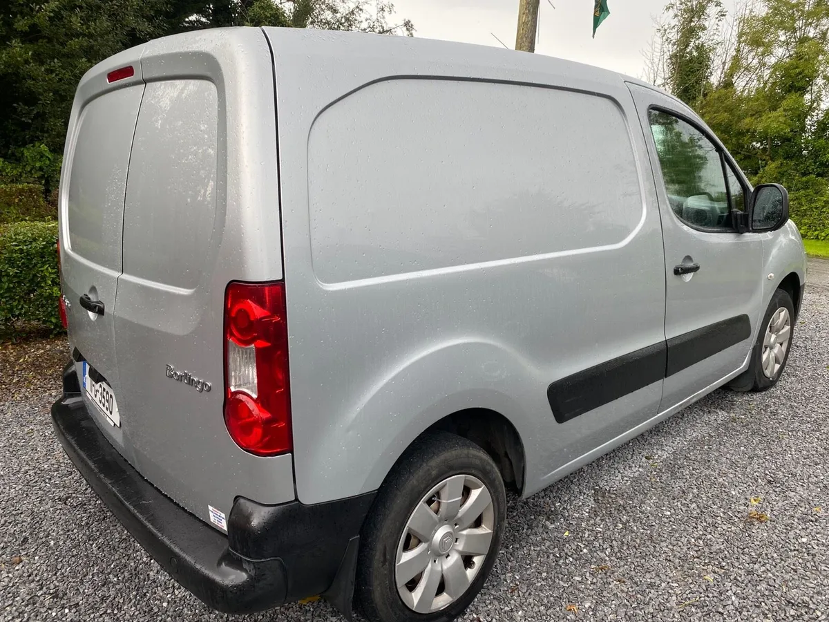 2011 CITREON BERLINGO NEW CVRT 8/26 & TAXED 8/26 - Image 2