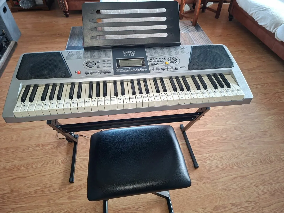 Electric keyboard - Image 1